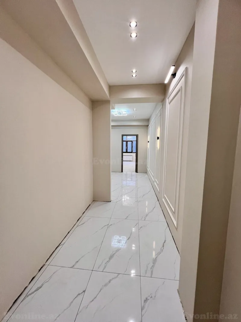 Satılır 2 otaqlı Mənzil Yeni tikili 70 m² İnşaatçılar m. - şəkil 14