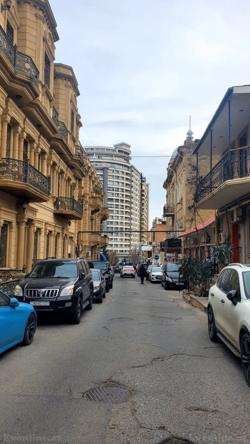 Satılır 1 otaqlı Mənzil Köhnə tikili 35 m² Nizami m. - şəkil 2