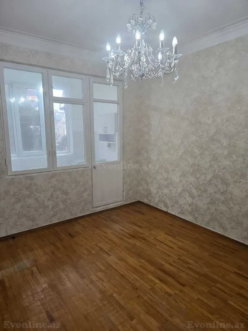 Satılır 3 otaqlı Mənzil Köhnə tikili 47 m² 3-cü mikrorayon