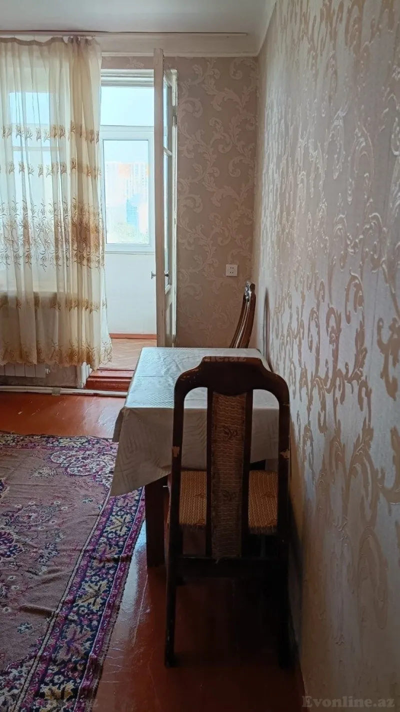 Kirayə verilir 1 otaqlı Mənzil Köhnə tikili 35 m² Yasamal