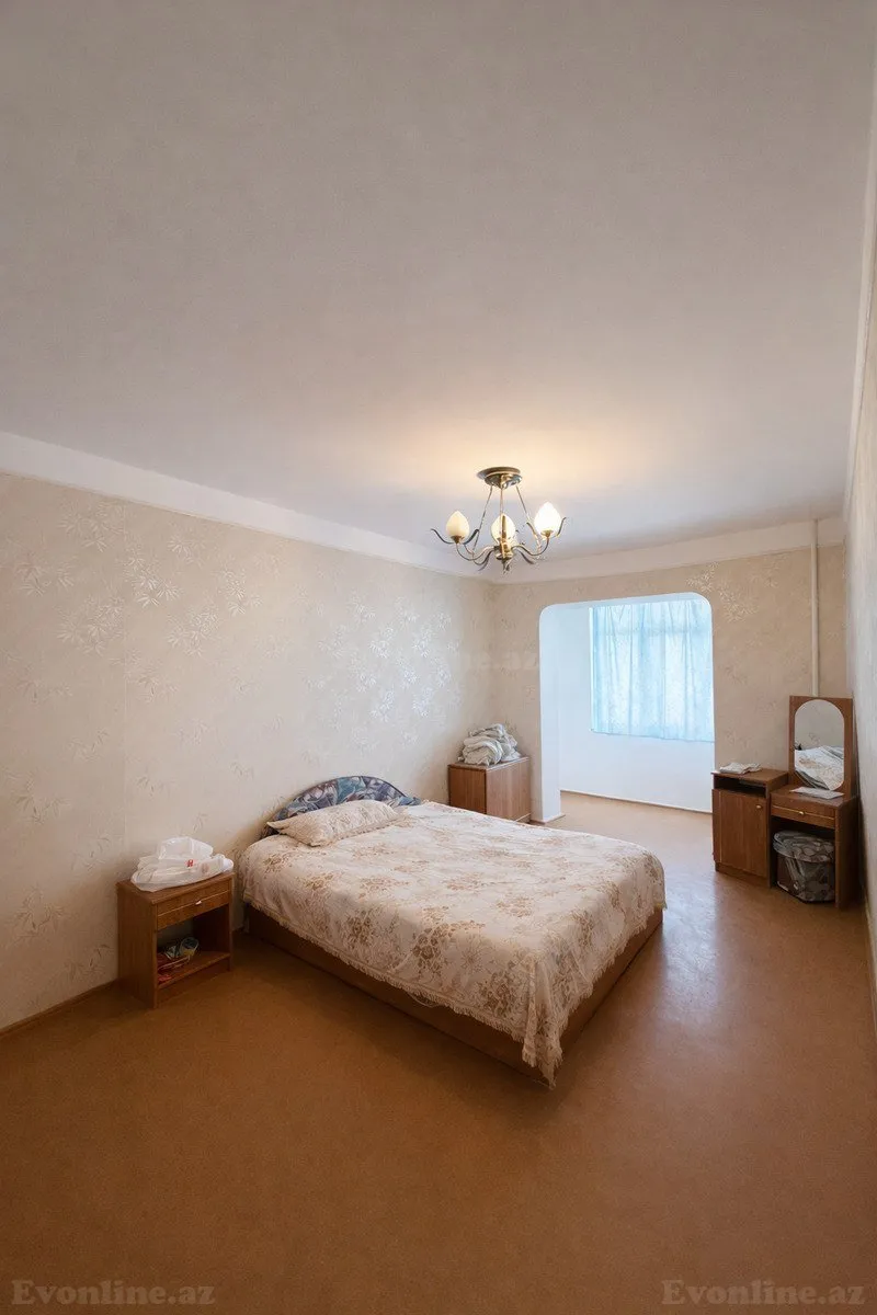 Satılır 4 otaqlı Mənzil Köhnə tikili 110 m² Yeni Yasamal - şəkil 8