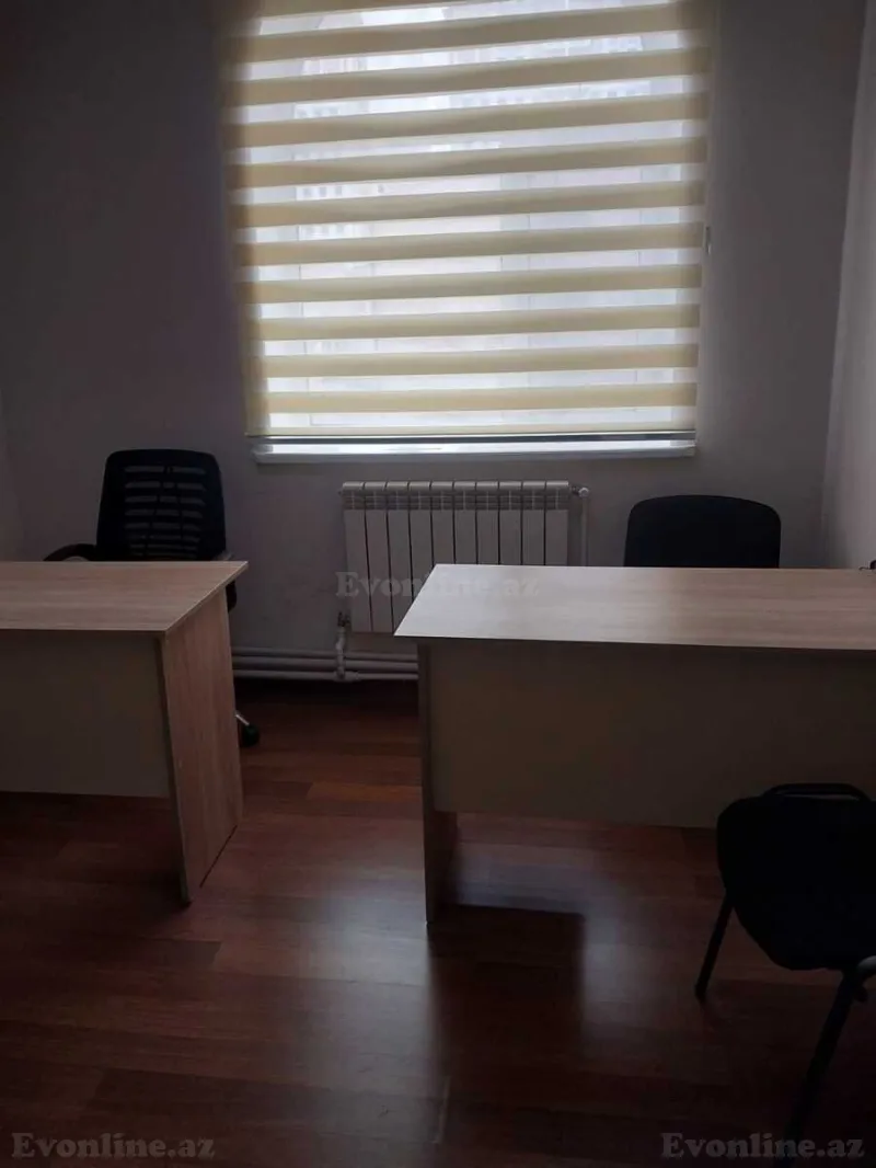 Kirayə verilir Ofis 16 m² İnşaatçılar m.