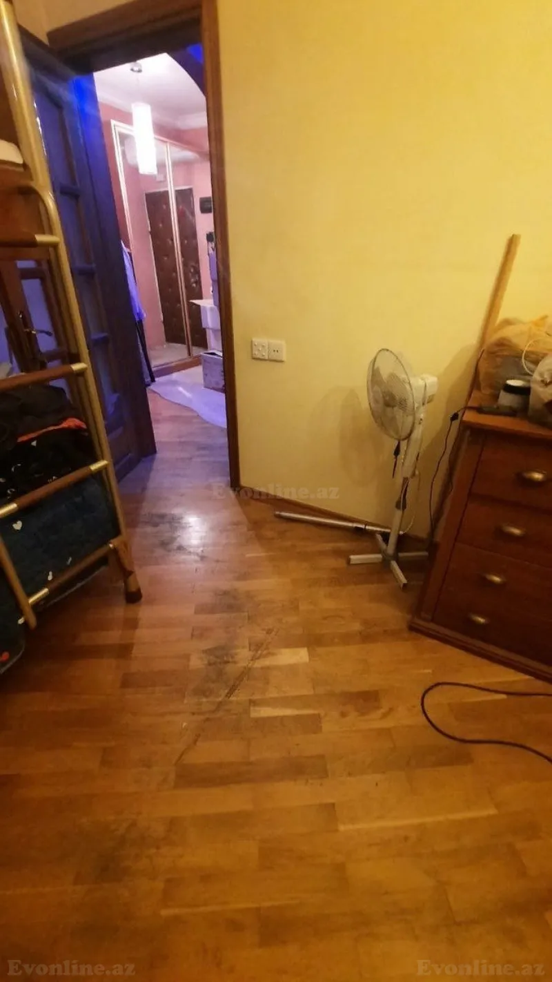 Satılır 3 otaqlı Mənzil Köhnə tikili 80 m² Həzi Aslanov - şəkil 5