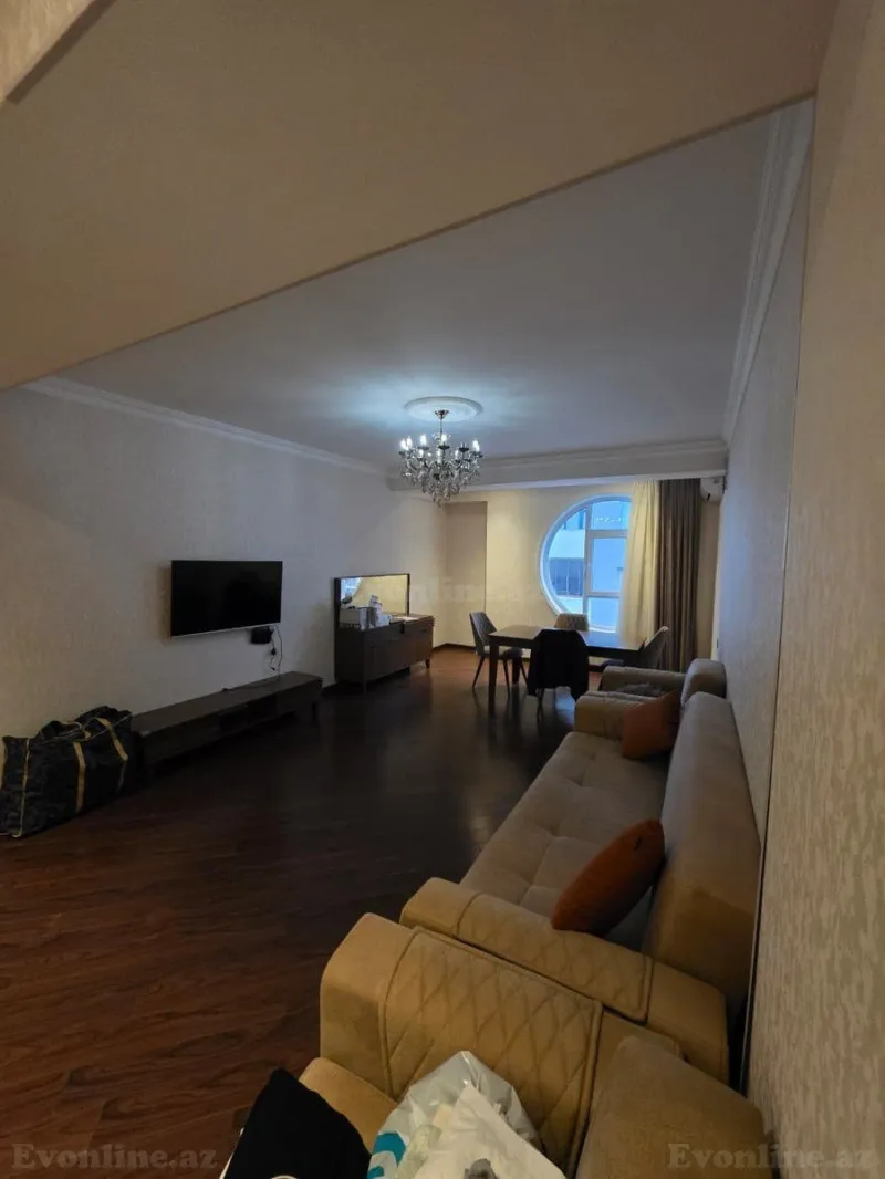 Kirayə verilir 3 otaqlı Mənzil Yeni tikili 125 m² Xətai m.