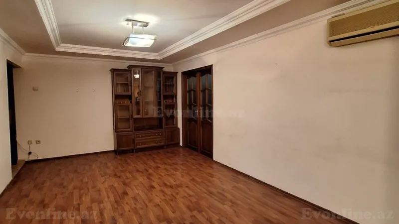 Satılır 2 otaqlı Mənzil Köhnə tikili 44 m² Yasamal - şəkil 2