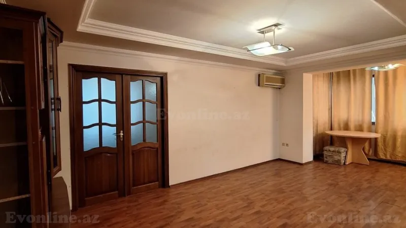Satılır 2 otaqlı Mənzil Köhnə tikili 44 m² Yasamal - şəkil 3
