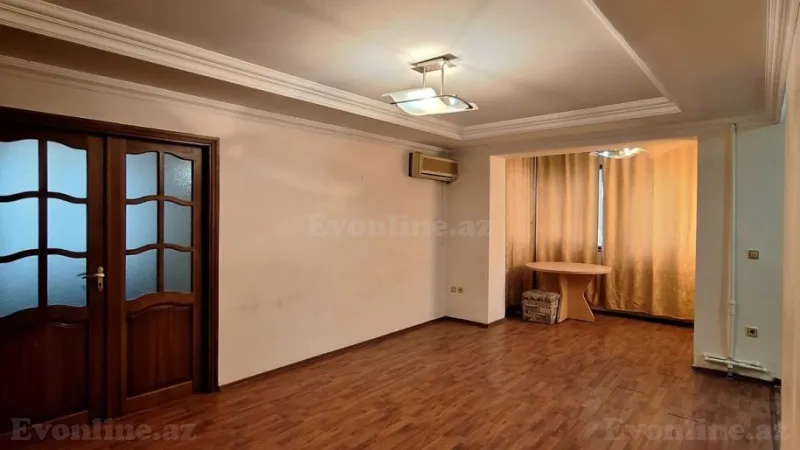 Satılır 2 otaqlı Mənzil Köhnə tikili 44 m² Yasamal - şəkil 5