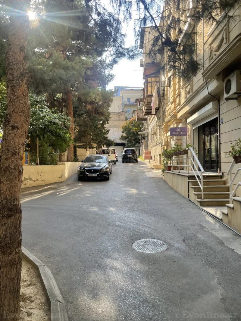 Satılır Qaraj 21.2 m² İçərişəhər m. - şəkil 3