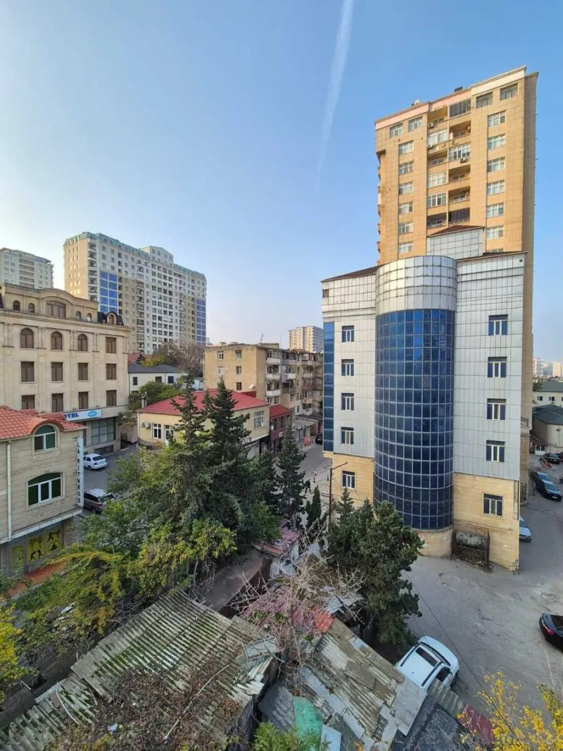 Satılır 2 otaqlı Mənzil Köhnə tikili 50 m² İnşaatçılar m.