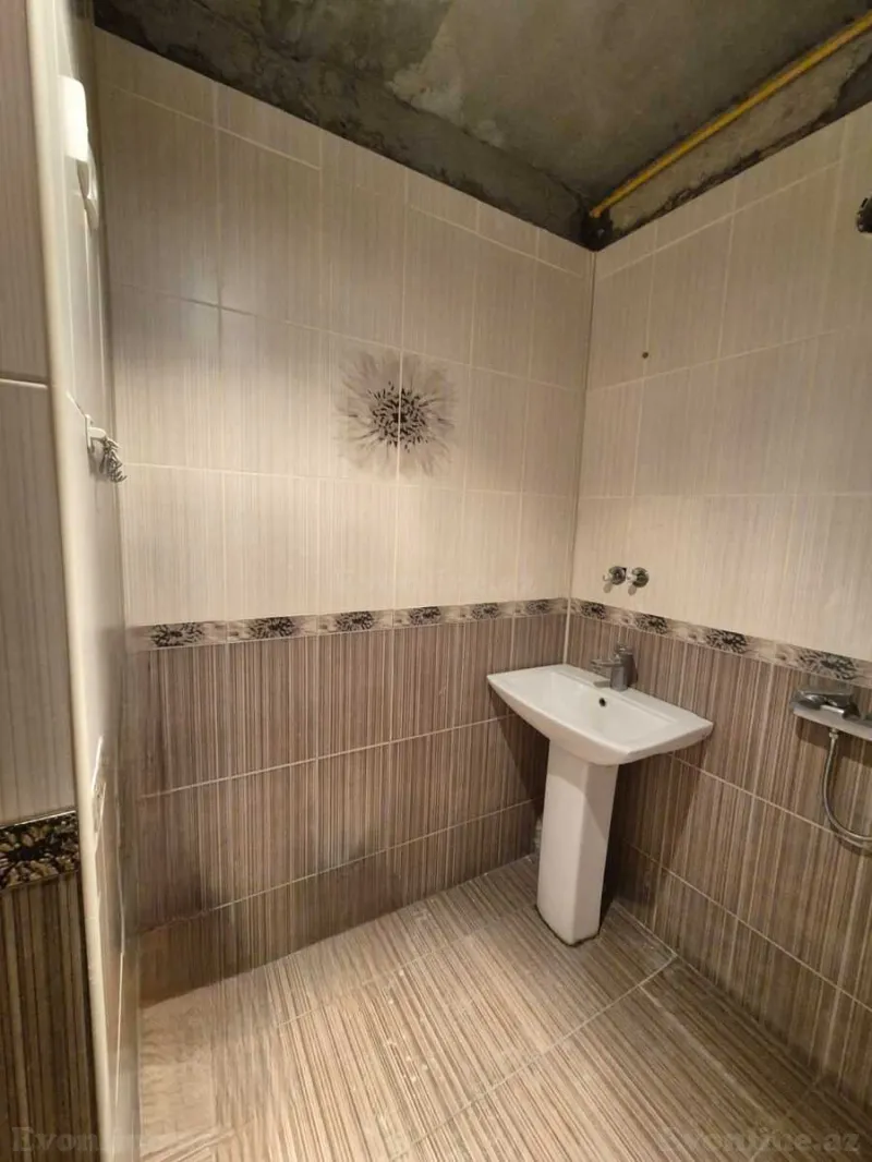 Satılır 2 otaqlı Mənzil Köhnə tikili 50 m² İnşaatçılar m. - şəkil 19