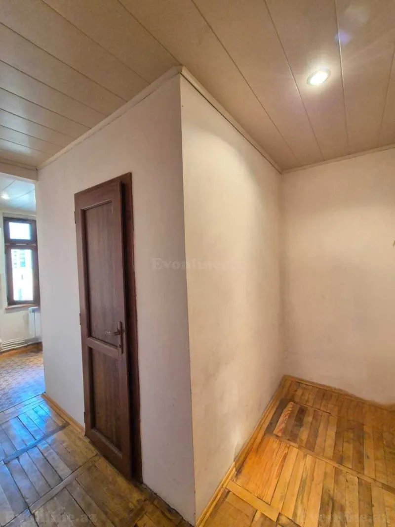 Satılır 2 otaqlı Mənzil Köhnə tikili 50 m² İnşaatçılar m. - şəkil 22