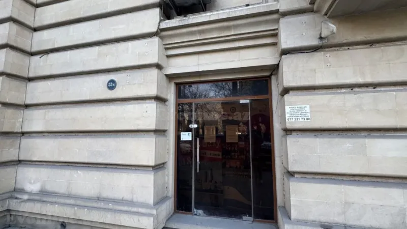 Satılır Ofis 100 m² Nərimanov r.