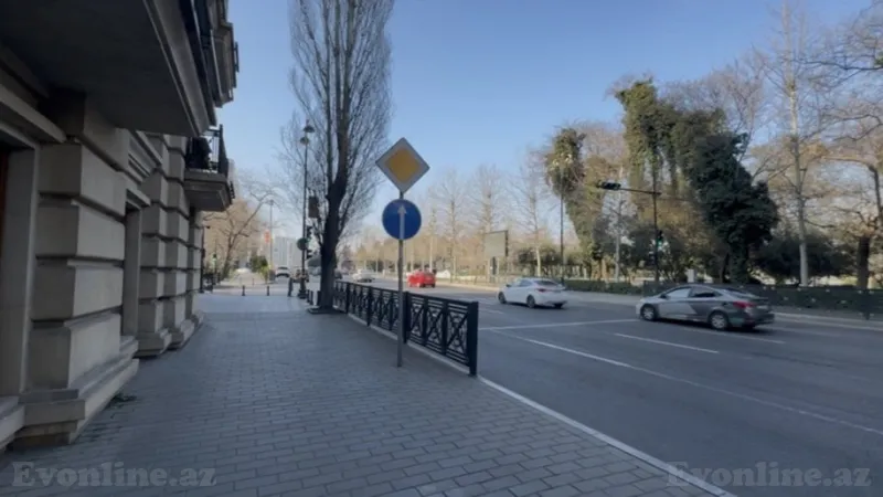 Satılır Ofis 100 m² Nərimanov r. - şəkil 2