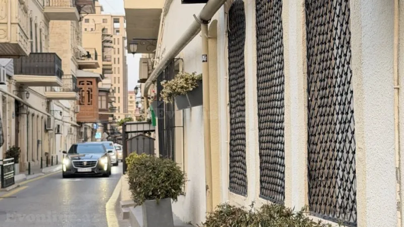 Satılır 2 otaqlı Mənzil Köhnə tikili 50 m² Sahil m.