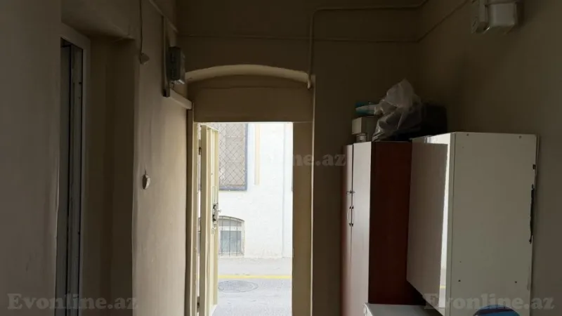 Satılır 2 otaqlı Mənzil Köhnə tikili 50 m² Sahil m. - şəkil 12