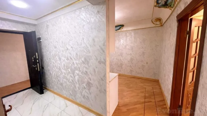 Satılır 2 otaqlı Mənzil Köhnə tikili 67 m² Nərimanov r. - şəkil 6