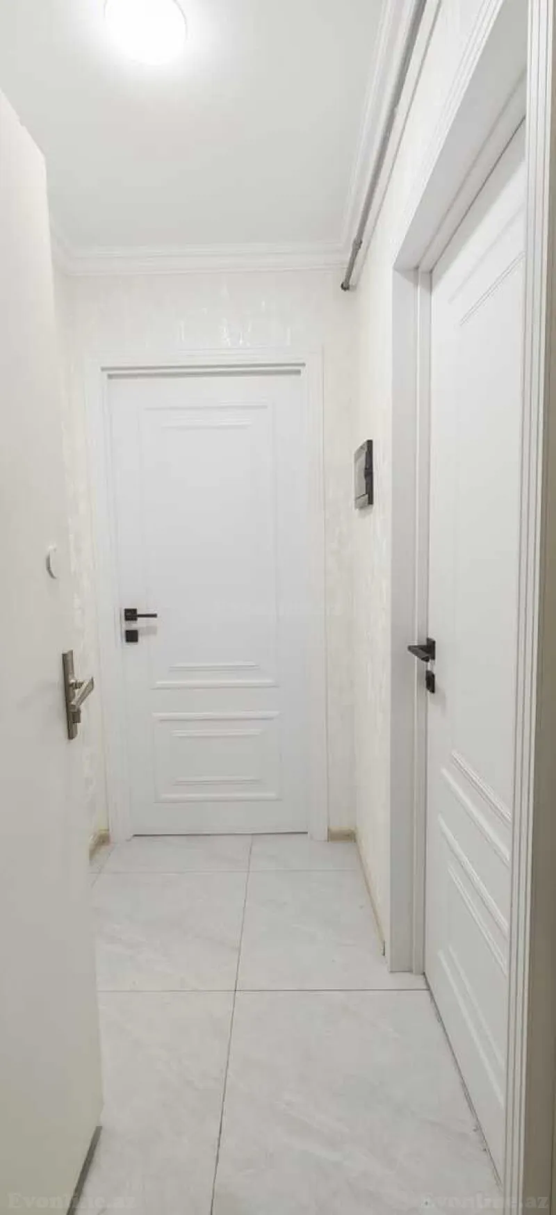 Satılır 2 otaqlı Mənzil Köhnə tikili 35 m² Xalqlar Dostluğu m. - şəkil 2