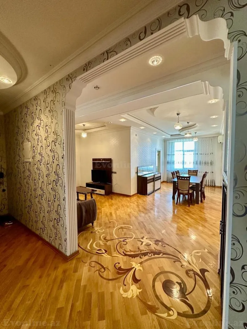 Satılır 3 otaqlı Mənzil Yeni tikili 150 m² 9-cu mikrorayon - şəkil 2