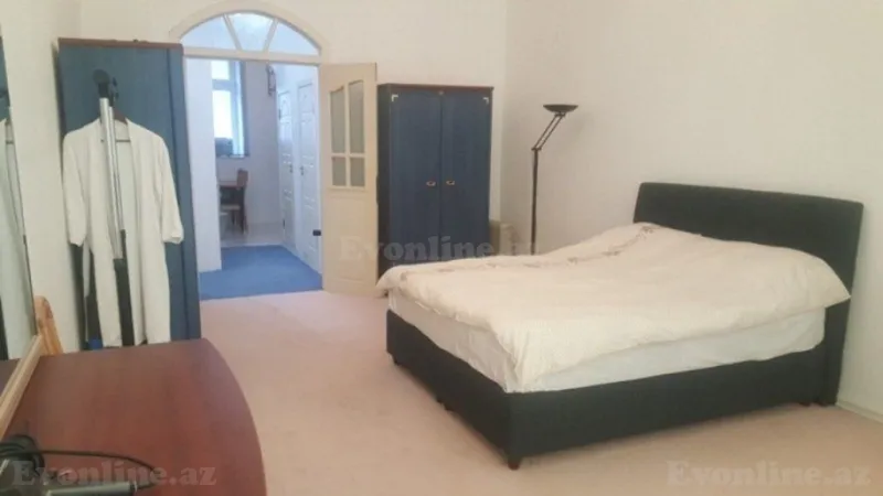 Kirayə verilir 2 otaqlı Mənzil Köhnə tikili 85 m² Sahil m. - şəkil 12