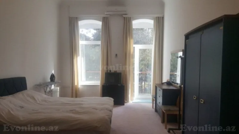 Kirayə verilir 2 otaqlı Mənzil Köhnə tikili 85 m² Sahil m. - şəkil 14