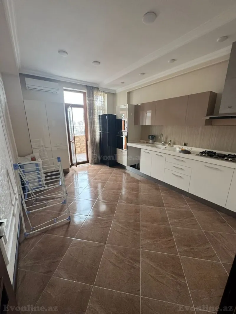 Satılır 2 otaqlı Mənzil Yeni tikili 101 m² Nərimanov r. - şəkil 3