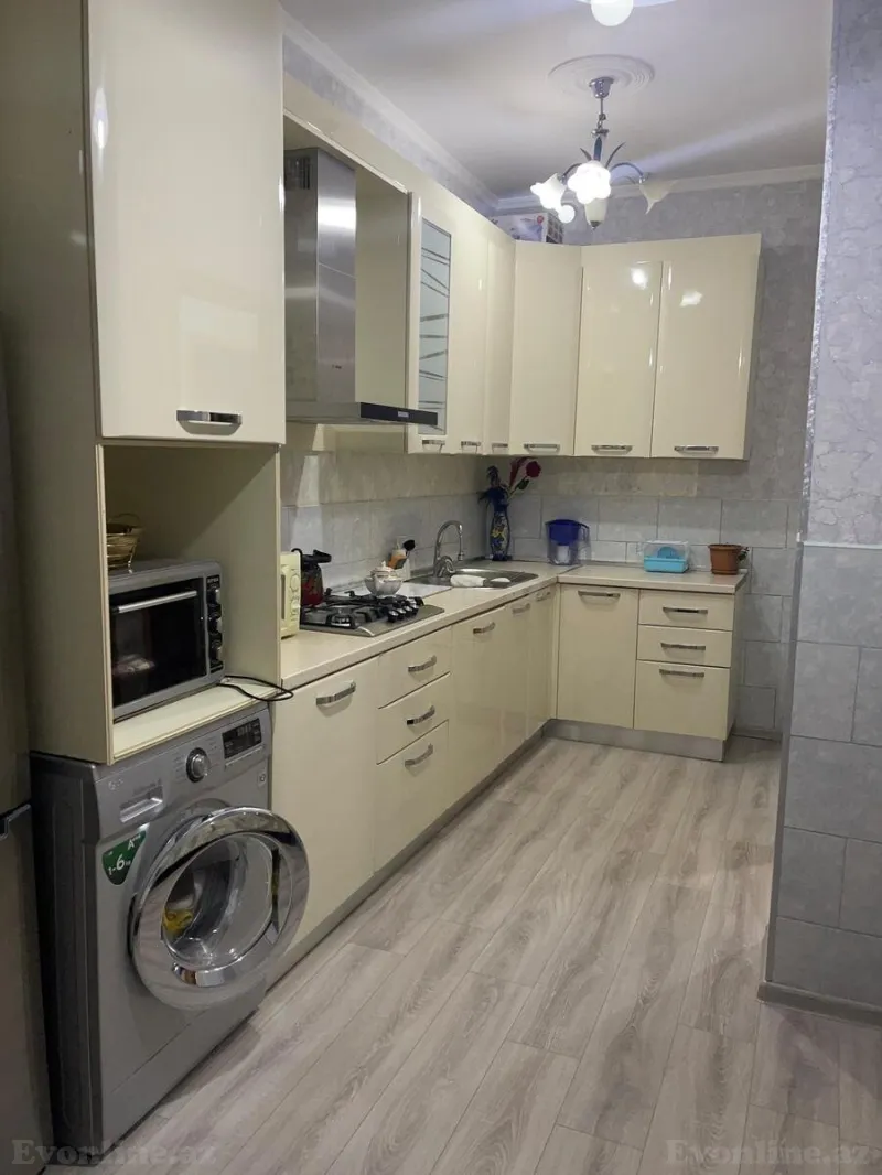 Satılır 2 otaqlı Mənzil Yeni tikili 74 m² Memar Əcəmi m. - şəkil 4