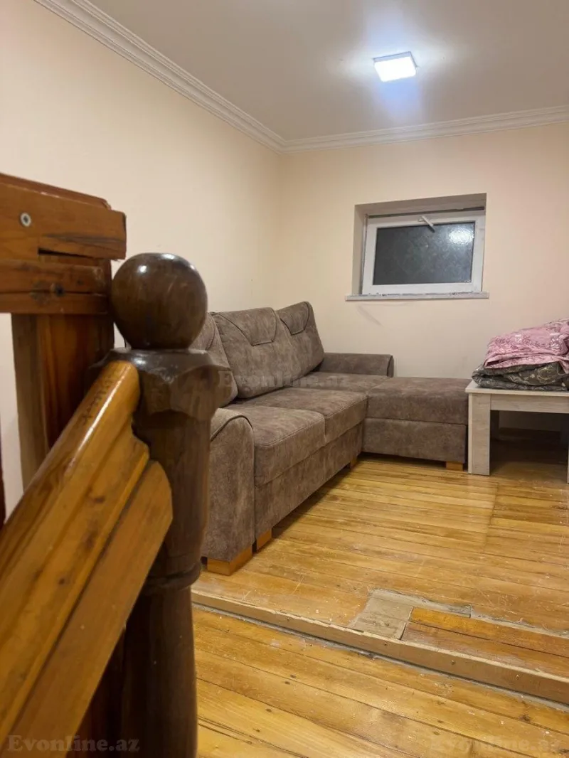 Satılır 3 otaqlı Mənzil Köhnə tikili 62 m² Kubinka - şəkil 2