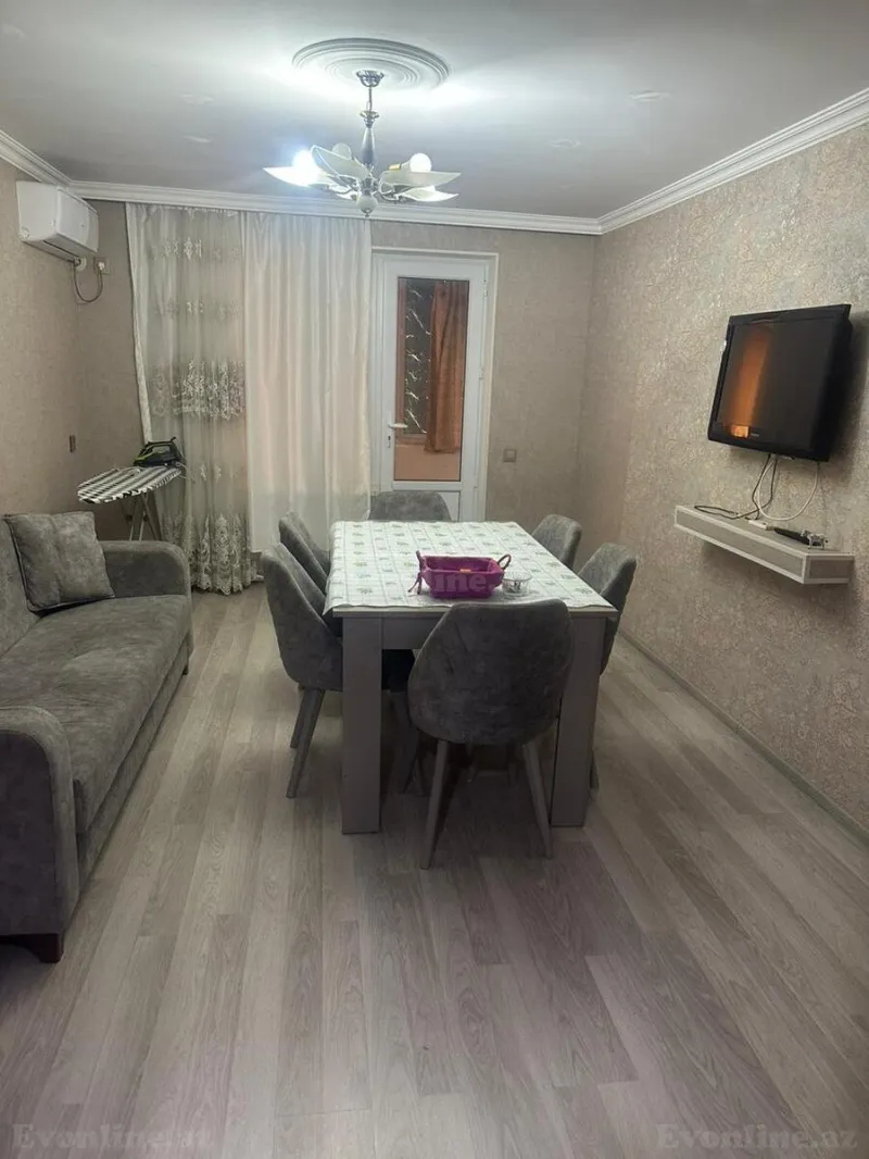 Kirayə verilir 3 otaqlı Mənzil Köhnə tikili 70 m² Qara Qarayev m.