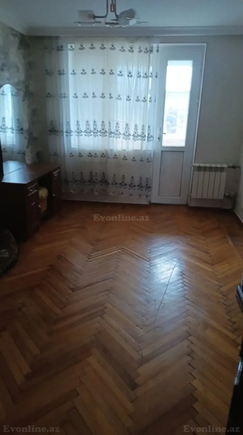 Kirayə verilir 4 otaqlı Mənzil Köhnə tikili 110 m² 8-ci kilometr