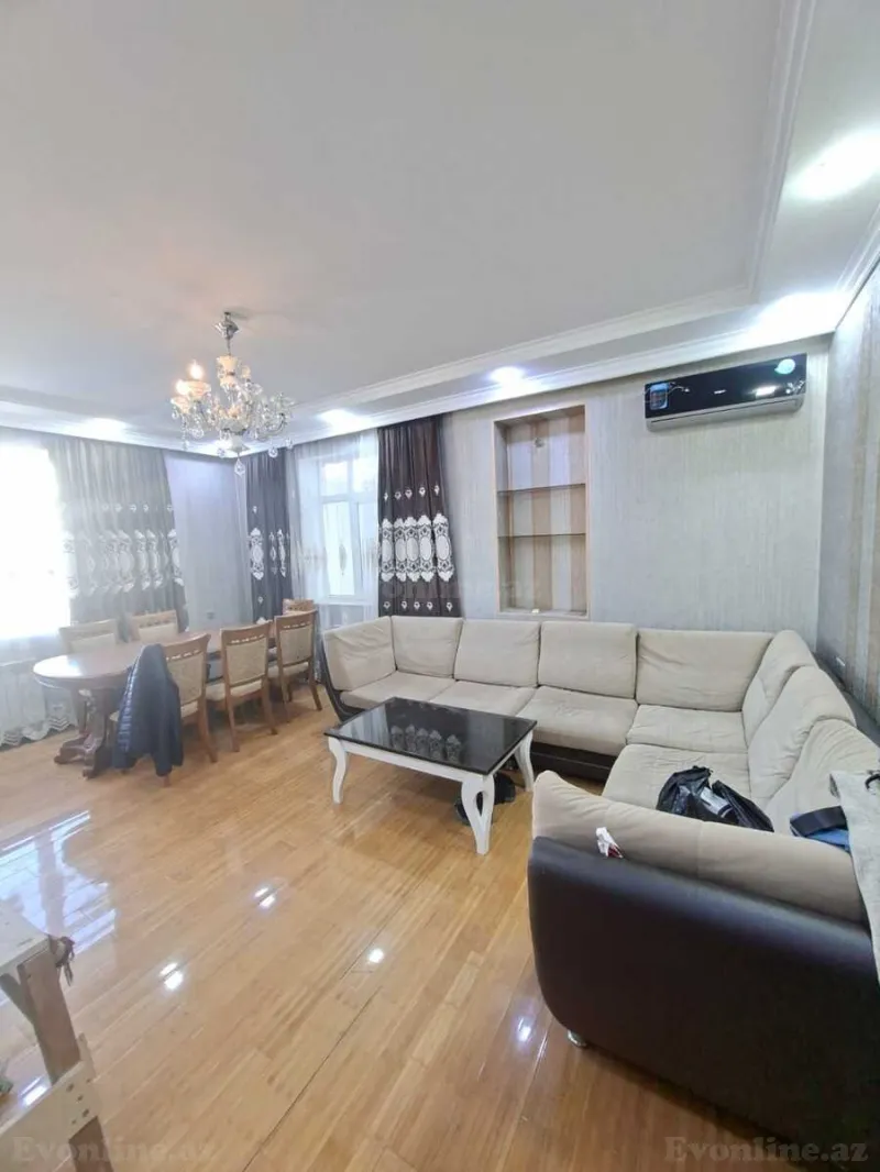 Satılır 2 otaqlı Mənzil Köhnə tikili 65 m² Gənclik m.