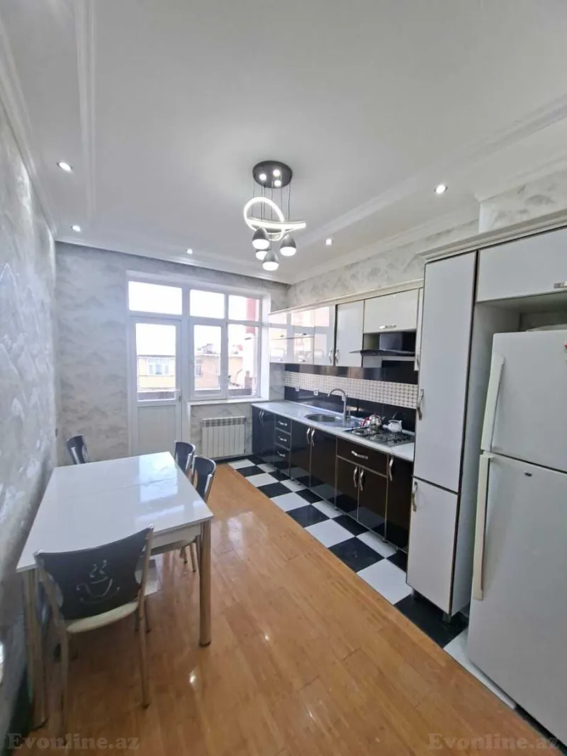 Satılır 2 otaqlı Mənzil Köhnə tikili 65 m² Gənclik m. - şəkil 5