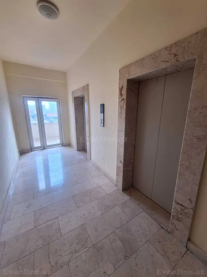 Satılır 3 otaqlı Mənzil Yeni tikili 158 m² 8 Noyabr m. - şəkil 9