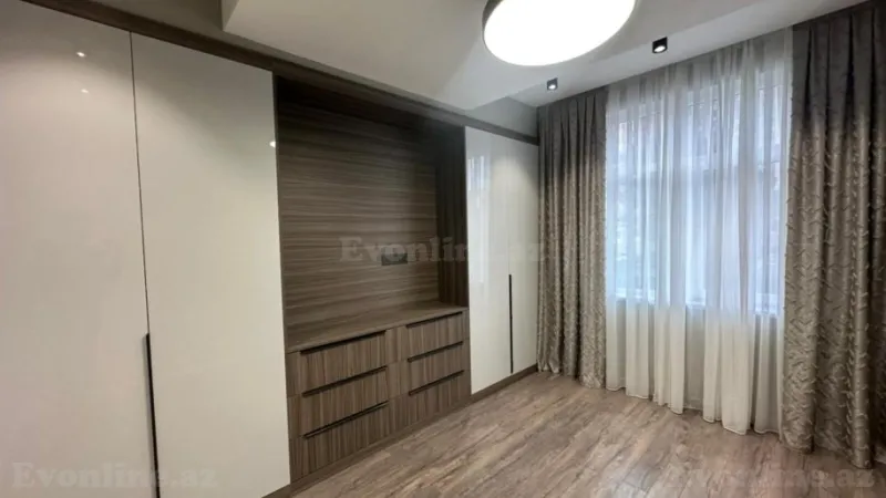 Satılır 3 otaqlı Mənzil Yeni tikili 74 m² Qara Qarayev m. - şəkil 3