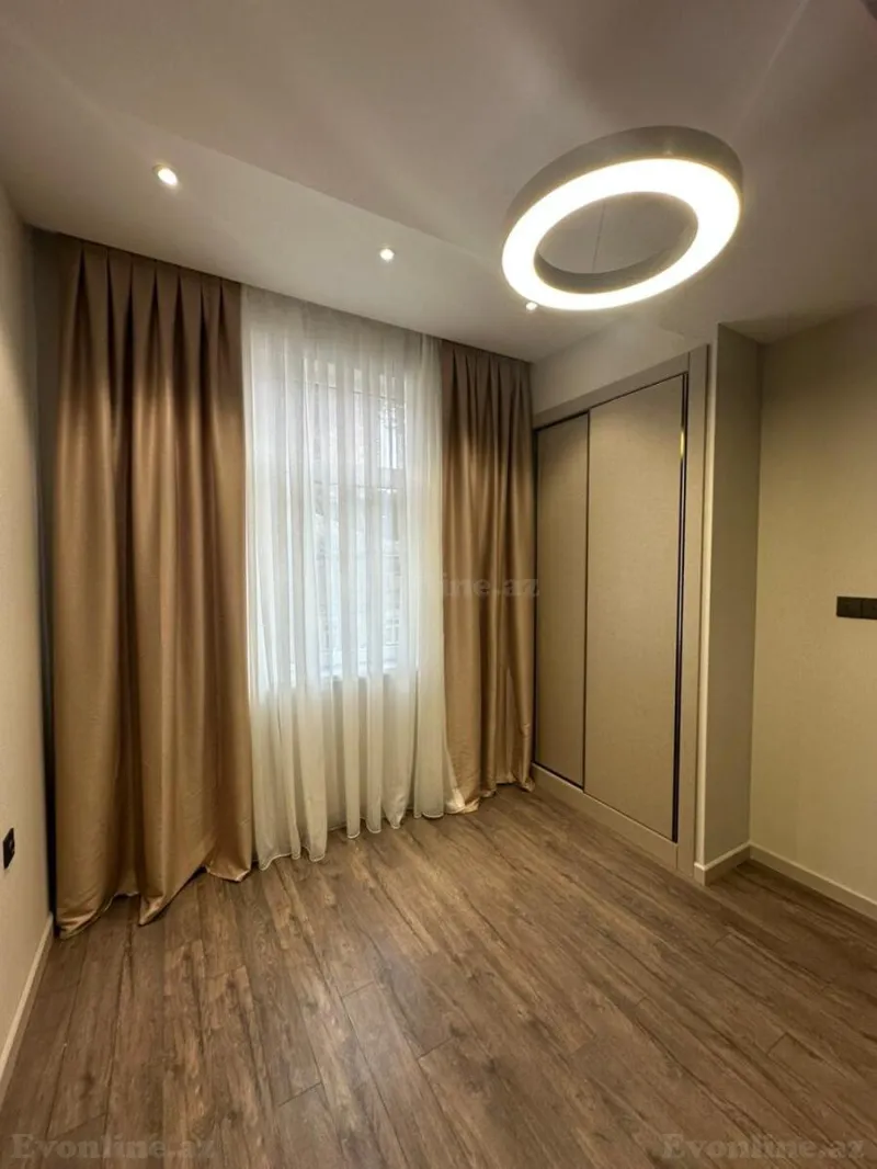 Satılır 3 otaqlı Mənzil Yeni tikili 74 m² Qara Qarayev m. - şəkil 4