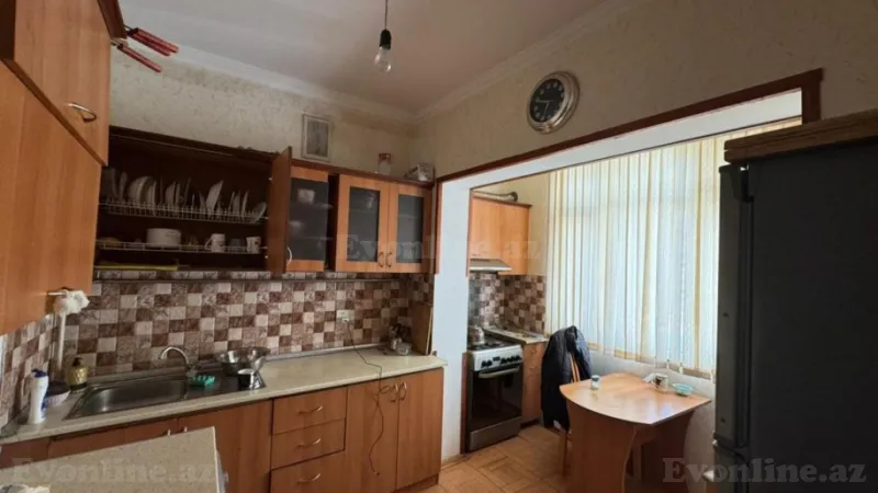 Satılır 2 otaqlı Mənzil Köhnə tikili 65 m² Xətai r. - şəkil 5