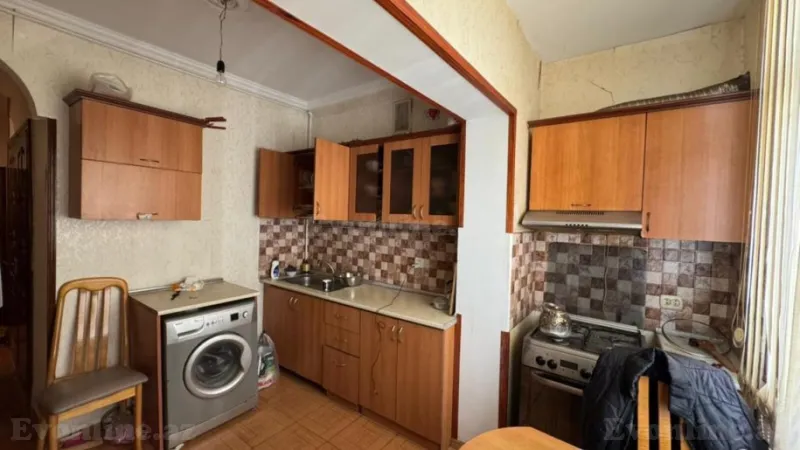 Satılır 2 otaqlı Mənzil Köhnə tikili 65 m² Xətai r. - şəkil 6