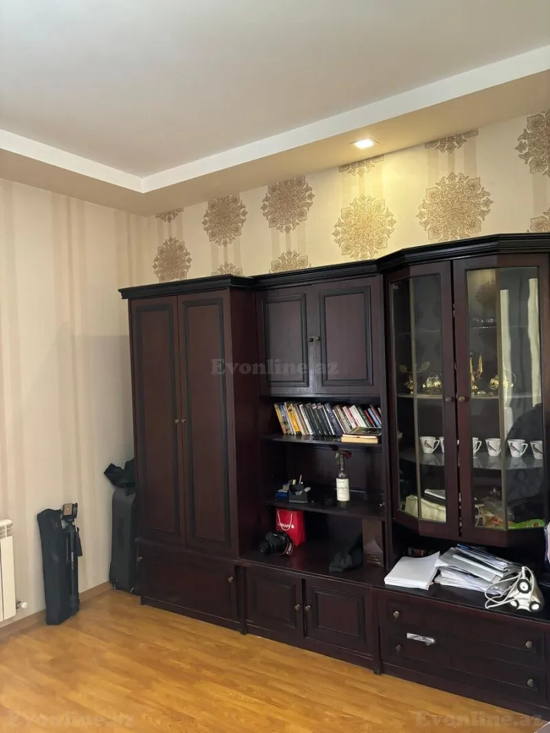 Kirayə verilir 3 otaqlı Mənzil Köhnə tikili 80 m² Sahil m. - şəkil 6