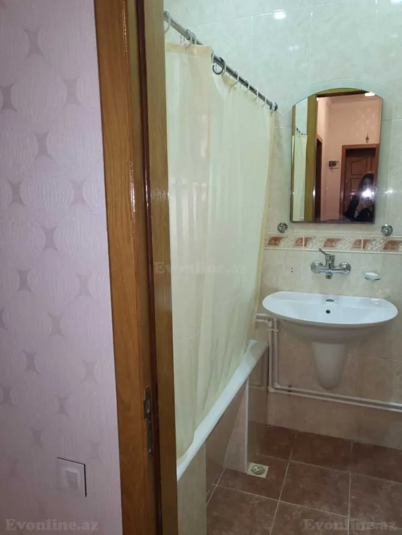 Satılır 3 otaqlı Mənzil Köhnə tikili 90 m² 28 May m. - şəkil 9