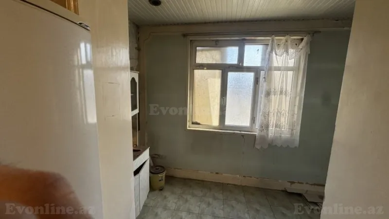 Satılır 3 otaqlı Mənzil Köhnə tikili 75 m² Gəncə - şəkil 8