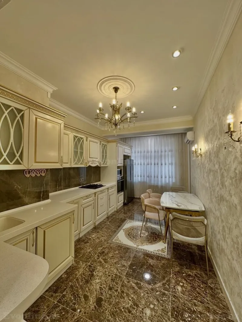 Satılır 4 otaqlı Mənzil Yeni tikili 150 m² Nəriman Nərimanov m.