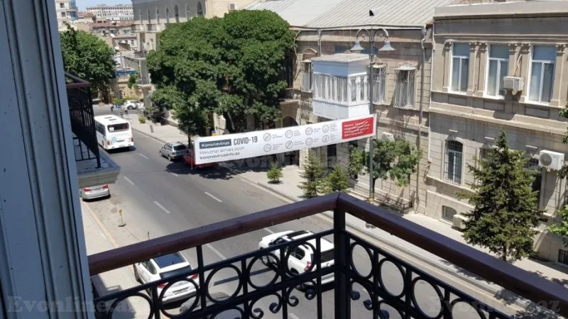 Satılır 2 otaqlı Mənzil Köhnə tikili 90 m² İçərişəhər m. - şəkil 7