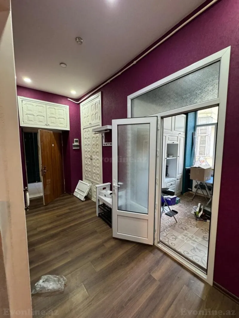 Satılır 2 otaqlı Mənzil Köhnə tikili 90 m² İçərişəhər m. - şəkil 11