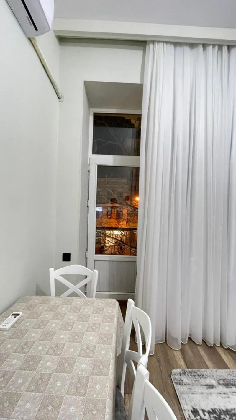 Kirayə verilir 2 otaqlı Mənzil Köhnə tikili 35 m² 28 May m. - şəkil 6