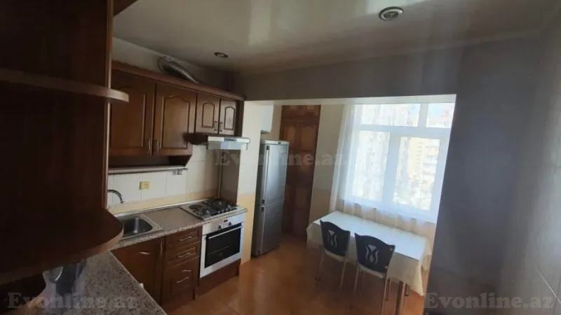 Satılır 4 otaqlı Mənzil Köhnə tikili 100 m² Yasamal r. - şəkil 3