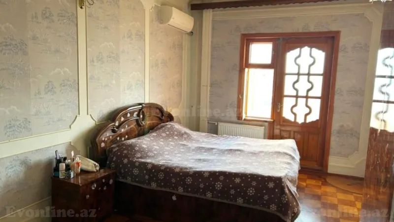 Satılır 4 otaqlı Mənzil Köhnə tikili 100 m² Yasamal r. - şəkil 5