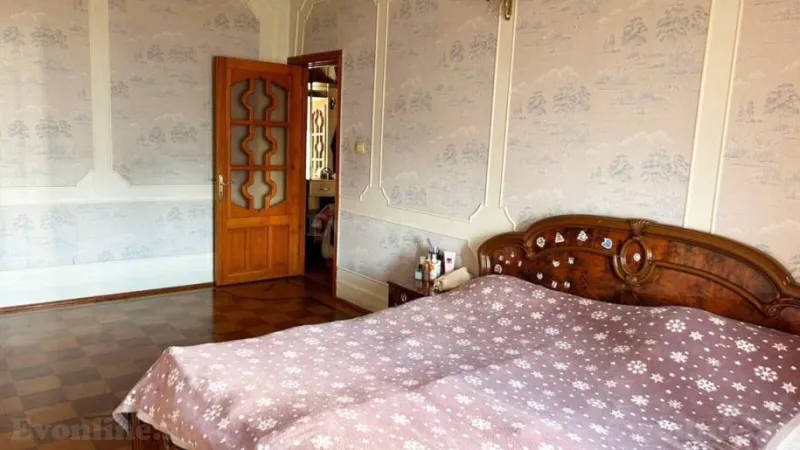 Satılır 4 otaqlı Mənzil Köhnə tikili 100 m² Yasamal r. - şəkil 6