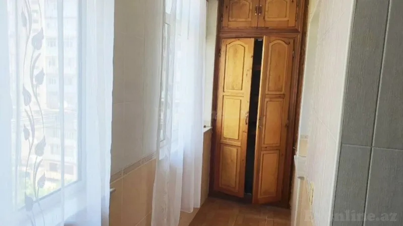 Satılır 4 otaqlı Mənzil Köhnə tikili 100 m² Yasamal r. - şəkil 12