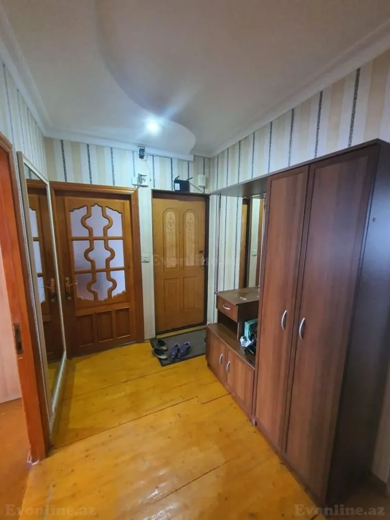 Satılır 4 otaqlı Mənzil Köhnə tikili 100 m² Yasamal r. - şəkil 14