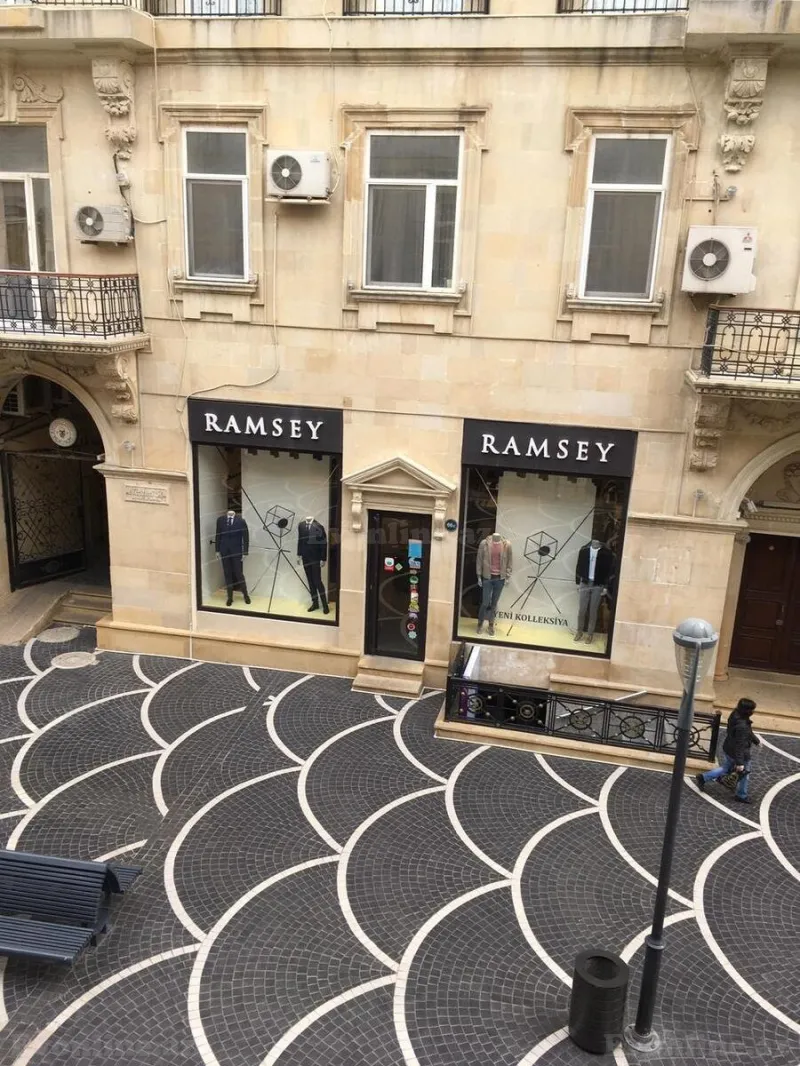 Kirayə verilir 2 otaqlı Mənzil Köhnə tikili 50 m² Sahil m. - şəkil 3