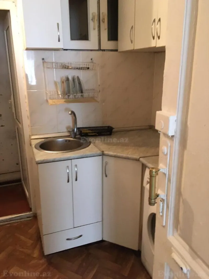 Kirayə verilir 2 otaqlı Mənzil Köhnə tikili 50 m² Sahil m. - şəkil 25